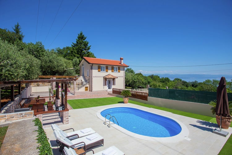 Villa Olive with pool and sea view