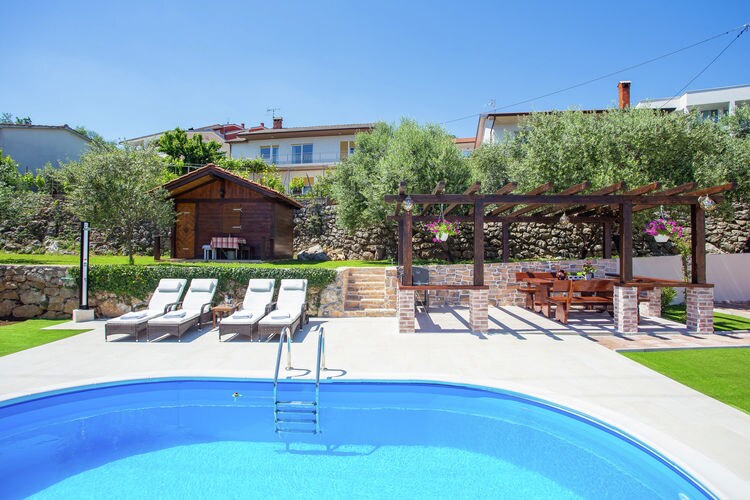 Villa Olive with pool and sea view