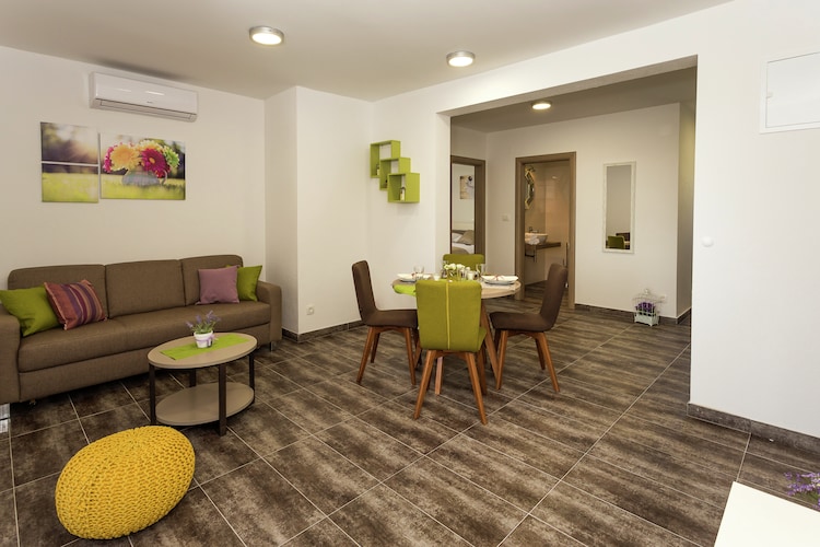 Villa Rusula First Floor Apartment A3