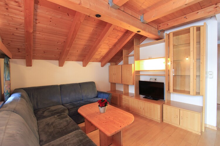 Ruim Apartment in Ischgl met een balkon
