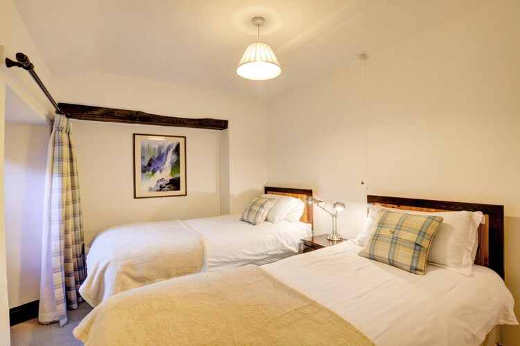Holly Tree Cottage