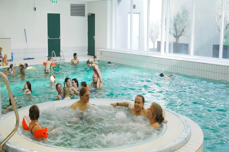 vakantiehuis Nederland, Noord-Holland, Volendam vakantiehuis NL-1131-08