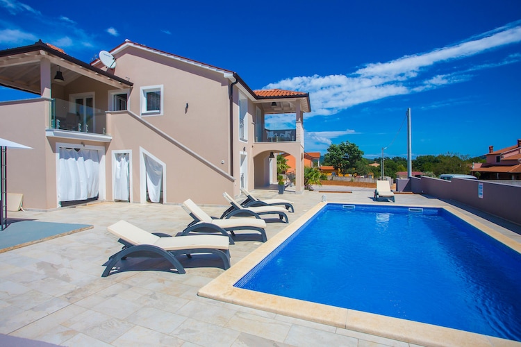 Villa Franka with Pool near Labin\n
