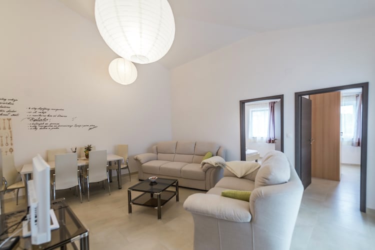 Het Apartment Noa No.3 gelegen op de eerste verdieping met gedeeld zwembad