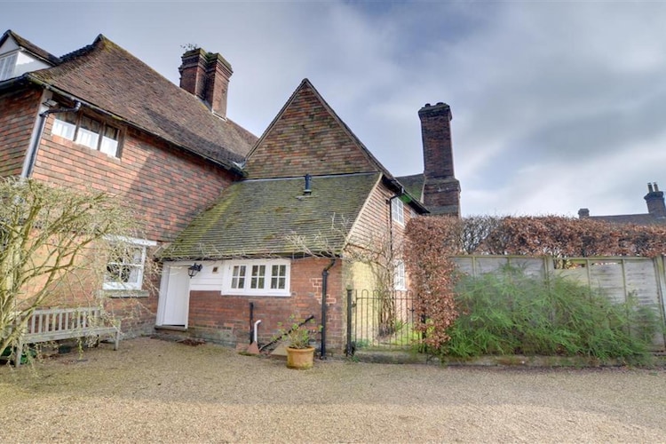 Old Cobblers Cottage At Kings Head House