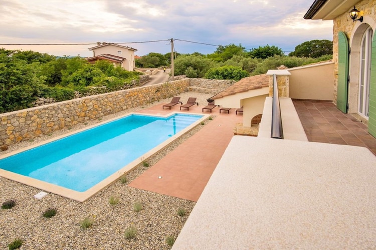 Charming Stone House Villa Perla with Pool in the Island of Krk