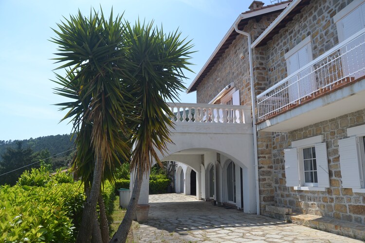 Prachtige villa in San Remo met uitzicht op zee