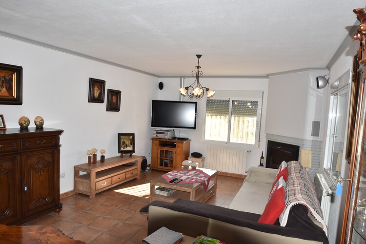 Comfortabel vakantiehuis met zwembad in Valencia
