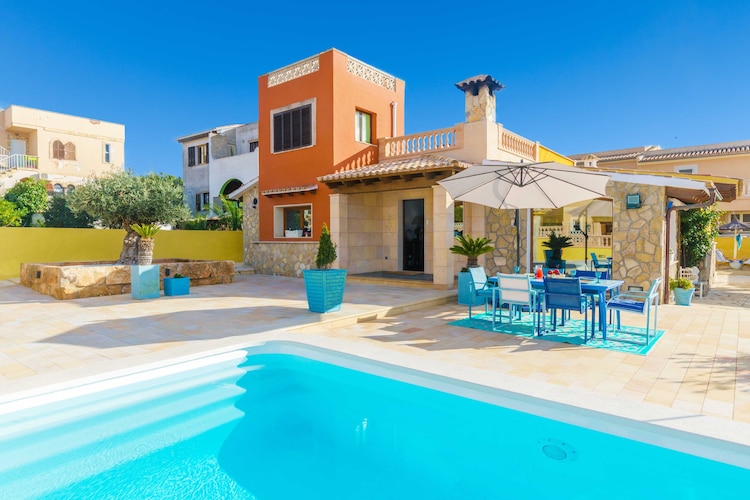 Moderne villa in Badia Gran Spain  met zwembad