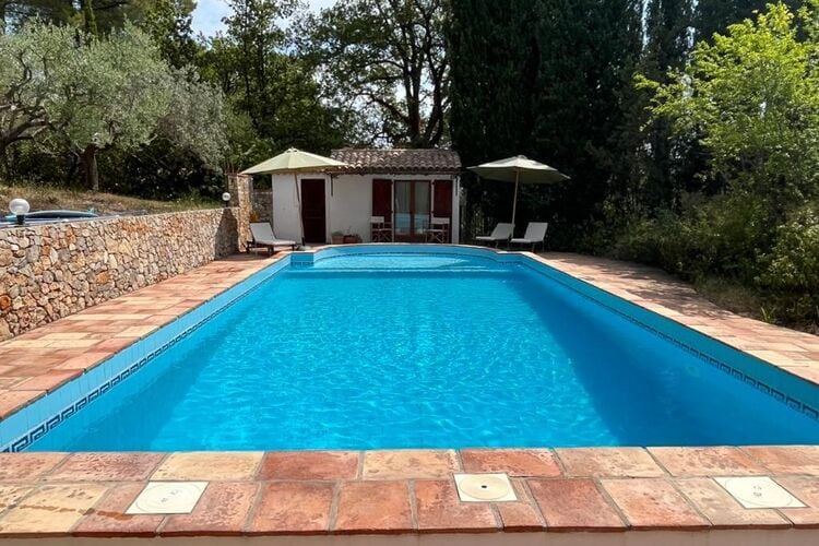 Charmante Mas in Provence voor 4 volwassenen en 4 kinderen met omheind zwembad