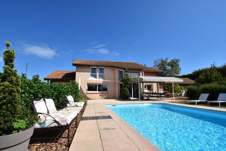 Villa entre Macon et Beaujolais