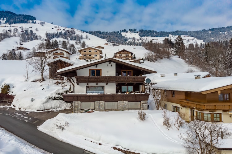 Gezellig vakantieApartment in Tirol met balkon
