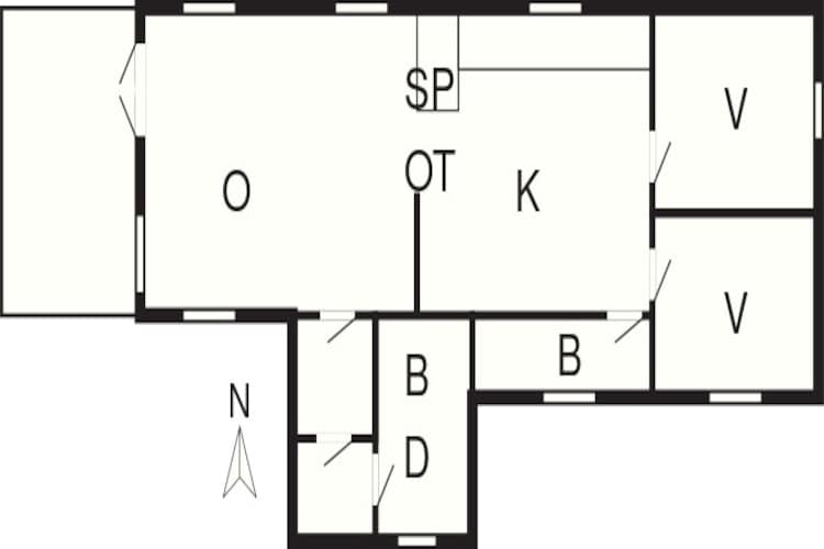 HUNDRE OG TJUETO-Floor plan