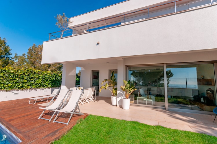Vakantiehuizen Spanje | Costa-de-Barcelona | Villa te huur in Canyelles met zwembad  met wifi 7 personen