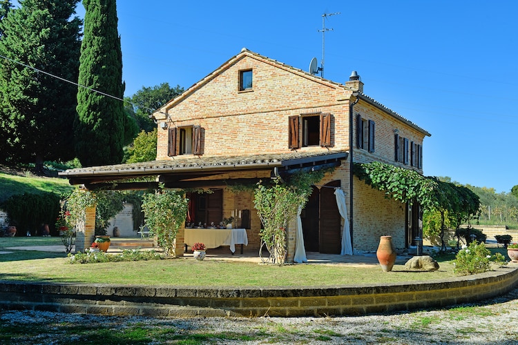 Villa Montecosaro