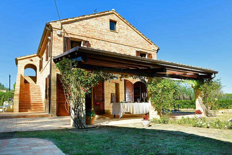 Villa Montecosaro