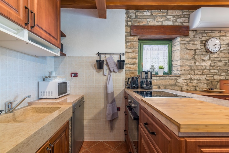 Villa Ana Rita with Bubbelbad and private Garden
