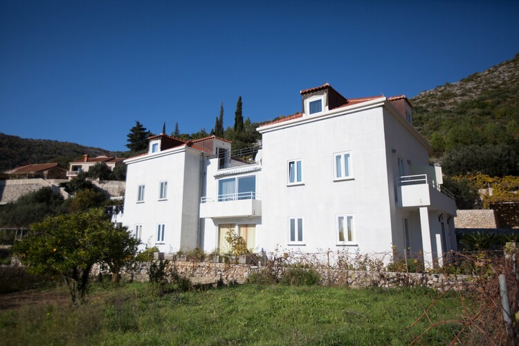 Ground Floor Apartment Kukuljica