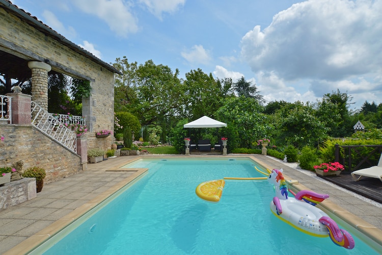 Maison fabuleuse avec piscine