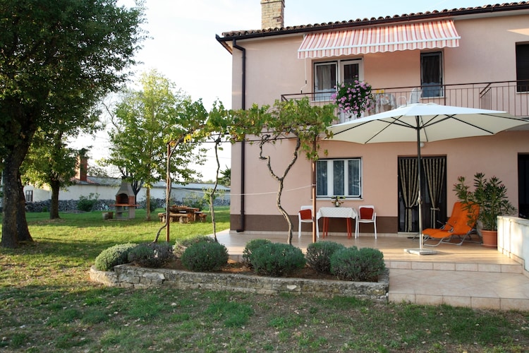 Holiday House Mar-Ana