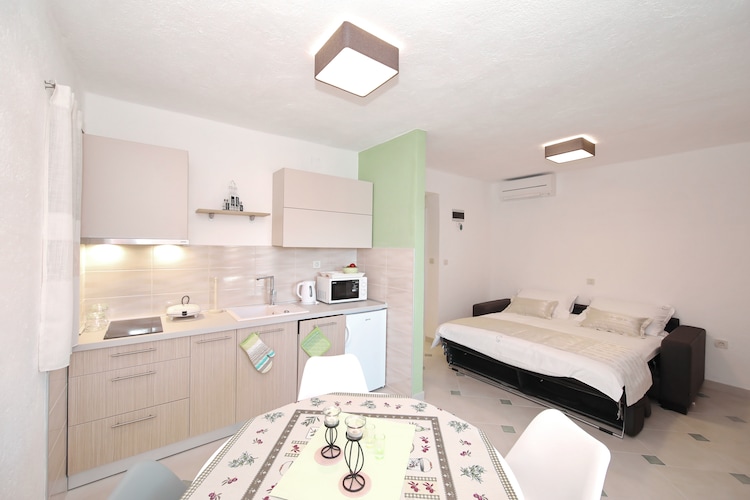 Apartman maslina