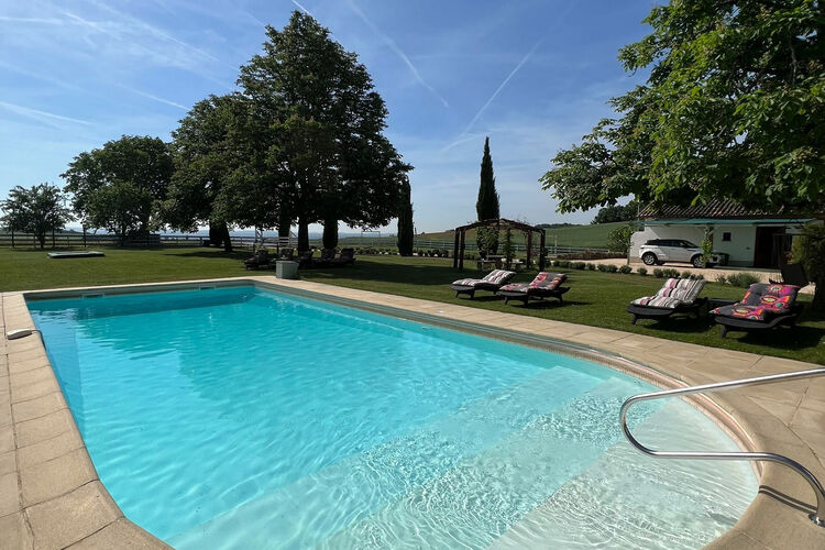 Luxueus appartement in Rabastens met een zwembad