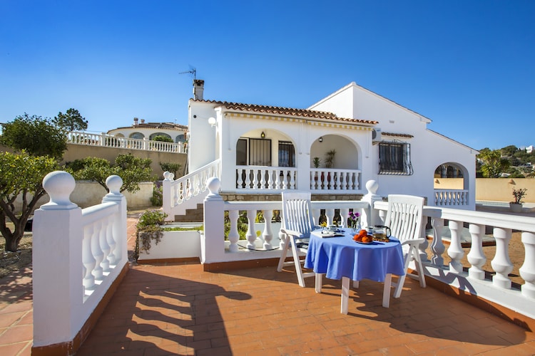 Villa Naranyes