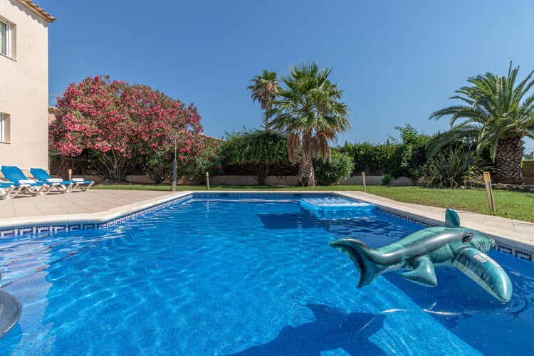 Vrijstaande villa in Sant Pere Pescador met privézwembad