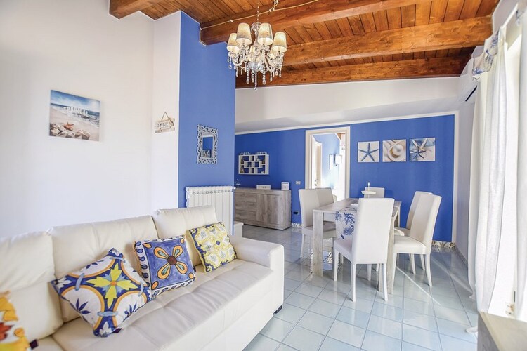 Botti House