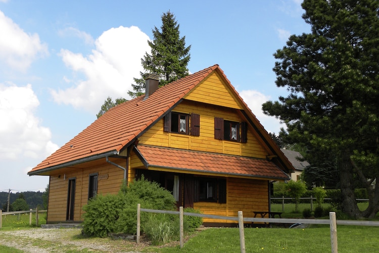 Chalet - LA HOUBE