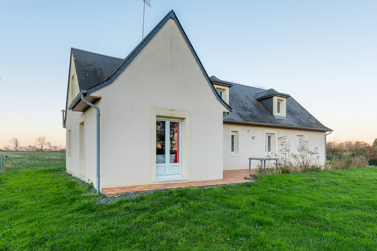 D-day Holiday Home 6 p