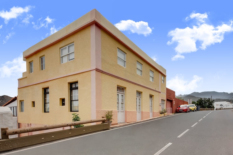 Typisch vakantiehuis in Hermigua, La Gomera met zeezicht