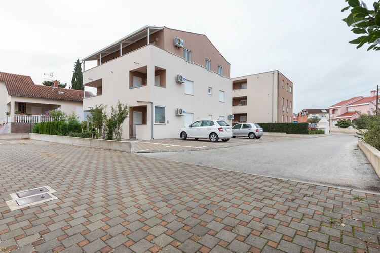 Modern Apartment in Zadar met terras