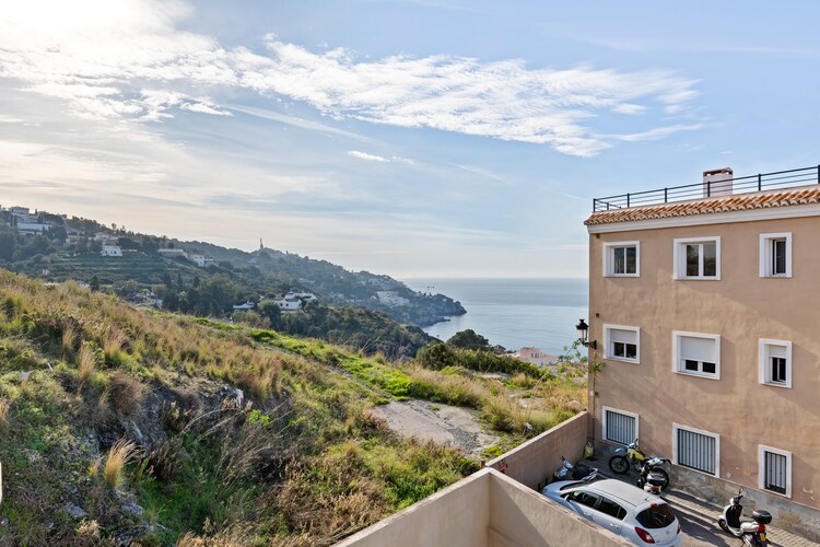 Apartamento con vistas al mar en La Herradura