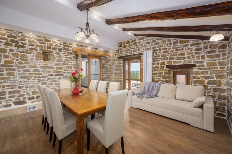 Holiday House Zamask