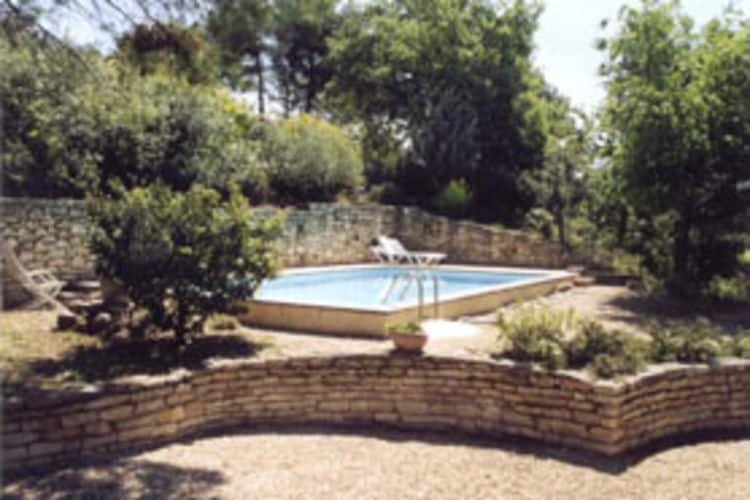 Detached holiday home with private pool walking distance from the village of Roussillon