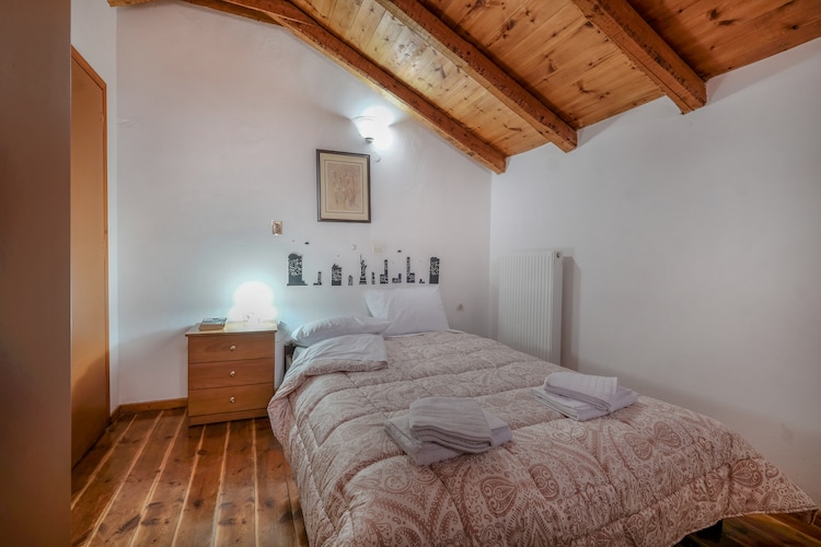Volimes Apartment