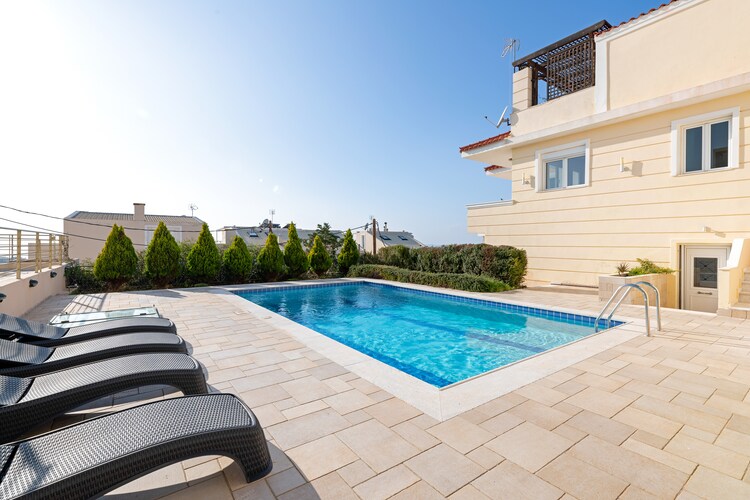 Beautiful Holiday Apartment In Saronida Attikis