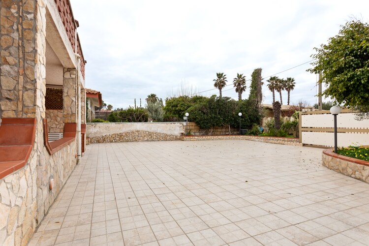 Villa sul mare a San Lorenzo Noto primo piano