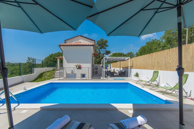 Villa Angelina with Pool near Rovinj