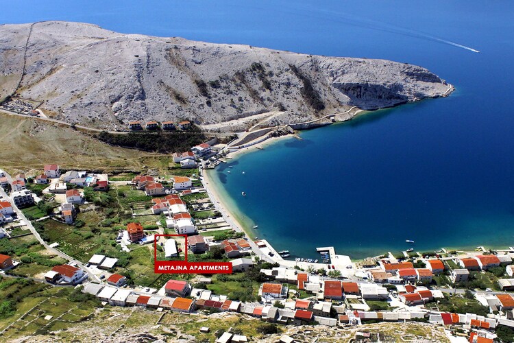 Beach front studio apartment Metajna