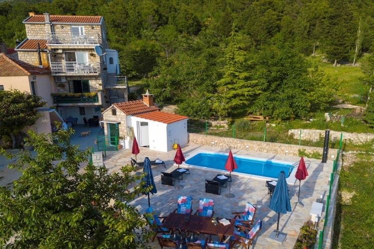 Villa Ljubini Dvori