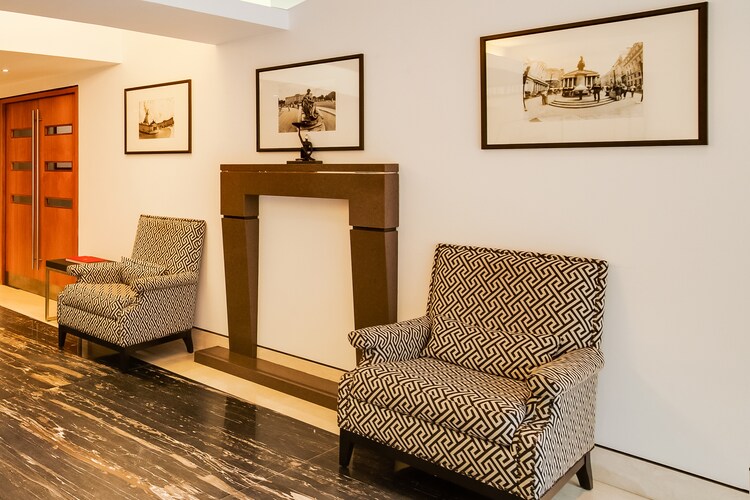 FLAT 709 - ROLAND HOUSE
