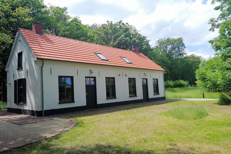 Gezellig vakantiehuis in Erp met een privétuin