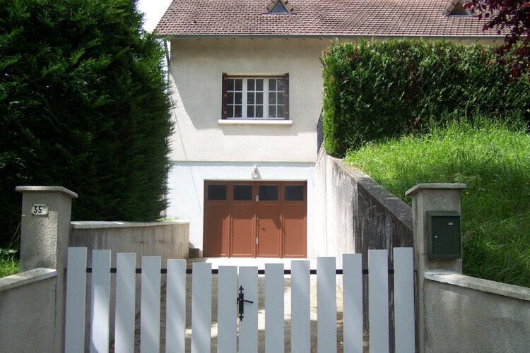 Gerenoveerd huis met tuin in Bonny sur Loire, vlakbij Sancerre
