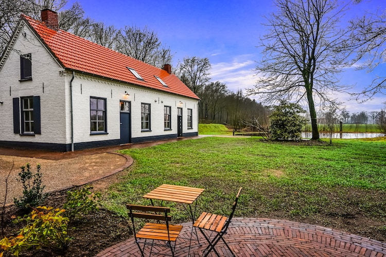 Gezellig vakantiehuis in Erp met privétuin