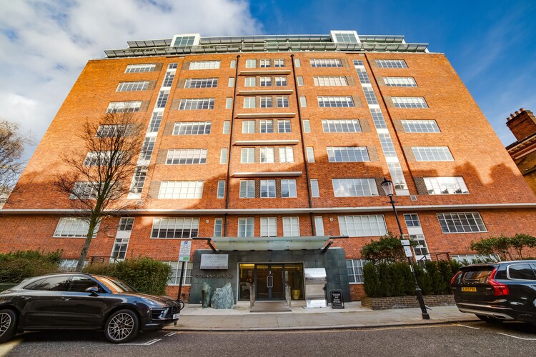 Flat-710 - ROLAND HOUSE - STUDIO APARTMENT
