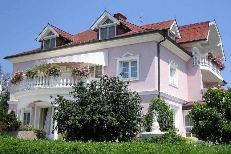 Villa Rose Apartment 6