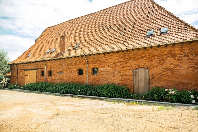 Karakteristiek vakantiehuis in Moorslede met een zwembad