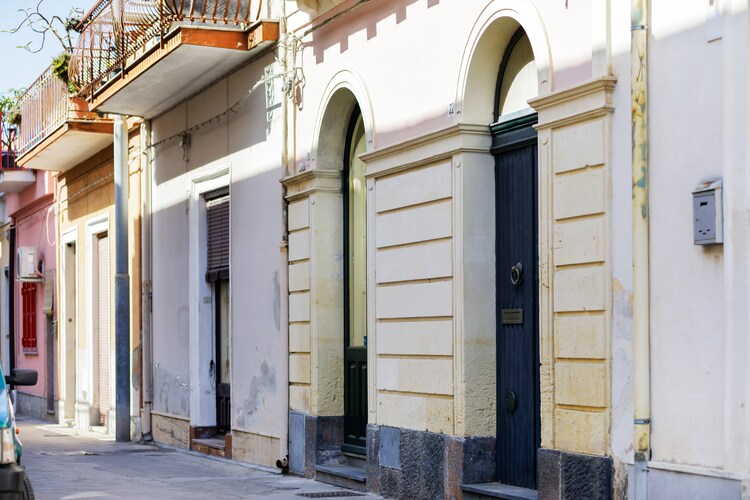Dipino Cantastorie House